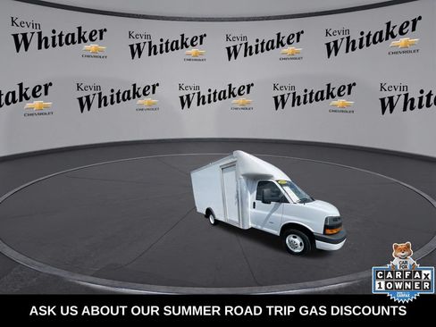 Used 2022 Chevrolet Express 3500 w/ Power Convenience Package RWD image 2