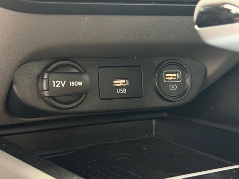 Used 2023 Hyundai Elantra SEL w/ Convenience Package FWD image 36
