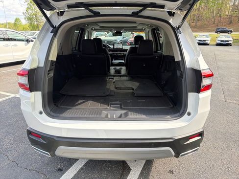 Used 2023 Honda Pilot Touring image 27