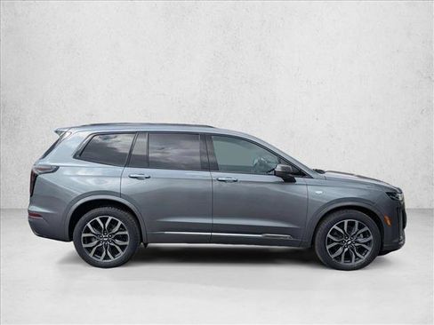 Used 2021 Cadillac XT6 Sport AWD/4WD image 4