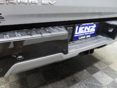Used 2025 GMC Sierra EV Denali image 49