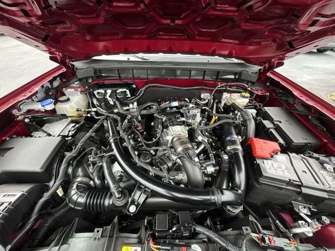 Used 2025 Ford Bronco Badlands image 26