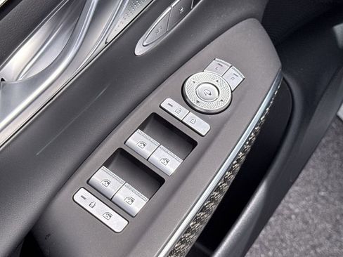 Used 2026 Genesis GV70 3.5T Sport Prestige image 13