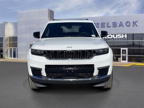 Used 2024 Jeep Grand Cherokee L Limited w/ Luxury Tech Group II image 8