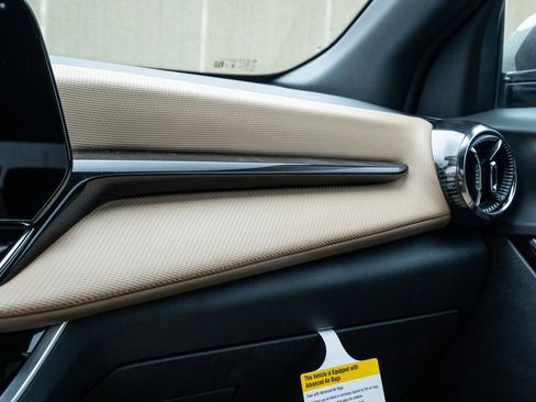 New 2026 Chevrolet Equinox ACTIV w/ Convenience Package III image 34