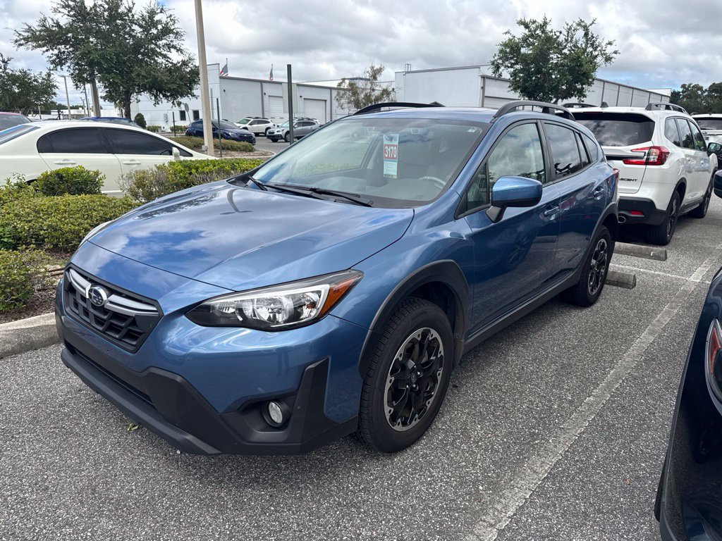 Used 2021 Subaru Crosstrek 2.0i Premium w/ Moonroof Package AWD/4WD image 2