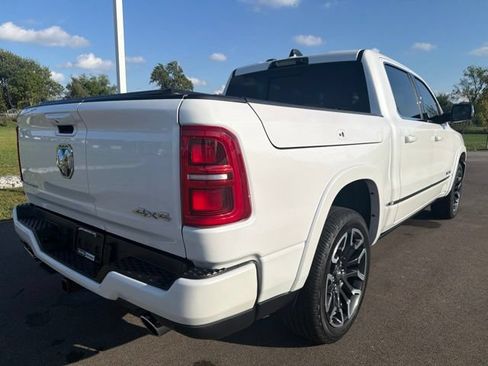Used 2025 RAM 1500 Limited AWD/4WD image 10