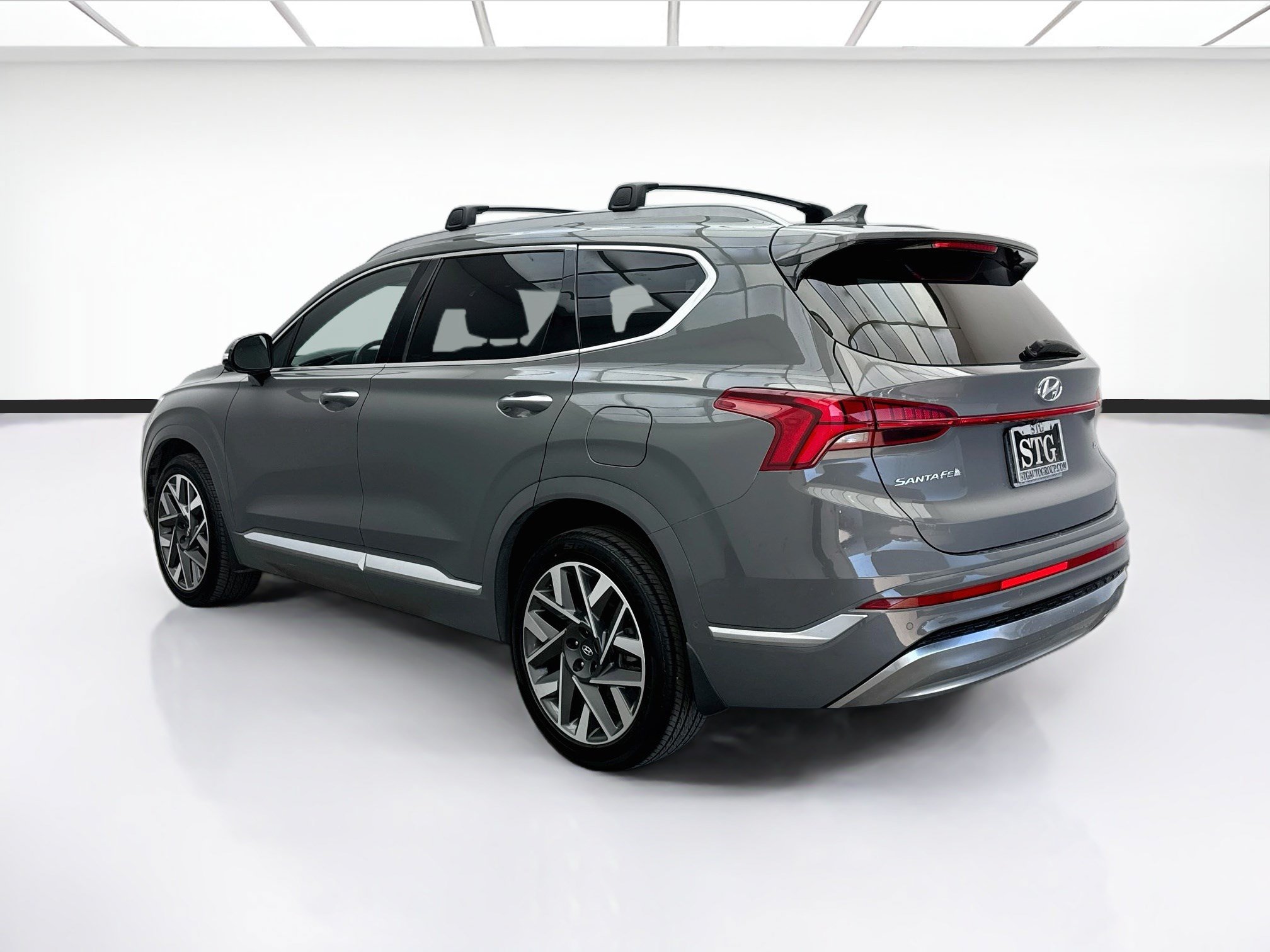 Used 2023 Hyundai Santa Fe Calligraphy FWD image 6
