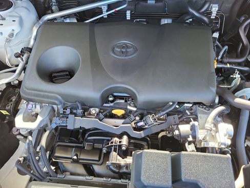 Used 2024 Toyota RAV4 Adventure image 16