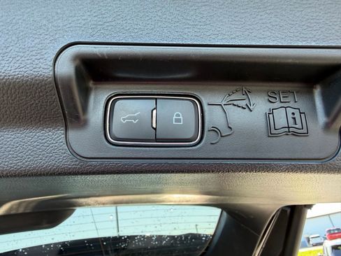 Used 2023 Ford Explorer XLT w/ Equipment Group 202A AWD/4WD image 13