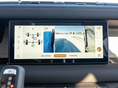 New 2024 Land Rover Defender 110 S image 24