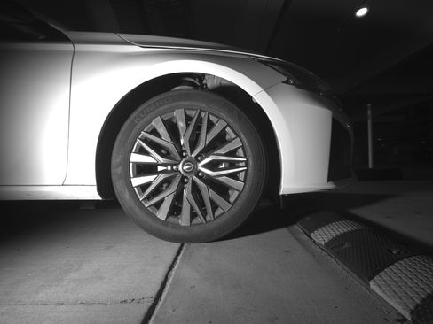 Used 2025 Nissan Altima 2.5 SV image 13