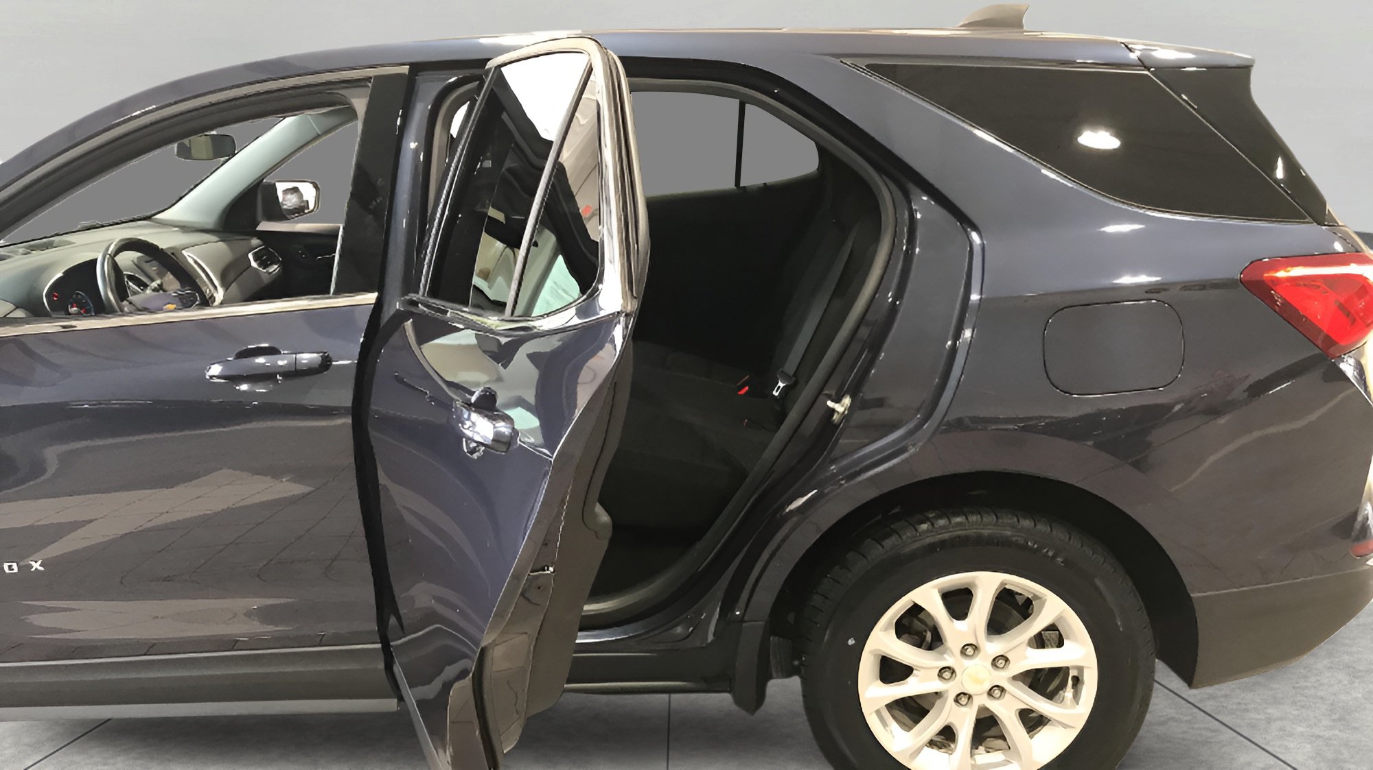 Used 2019 Chevrolet Equinox LT FWD image 23
