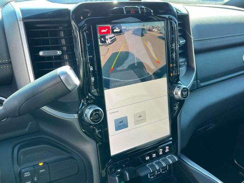 Used 2022 RAM 2500 Laramie AWD/4WD image 22