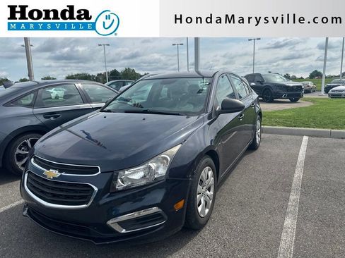 Used 2015 Chevrolet Cruze LS FWD image 1