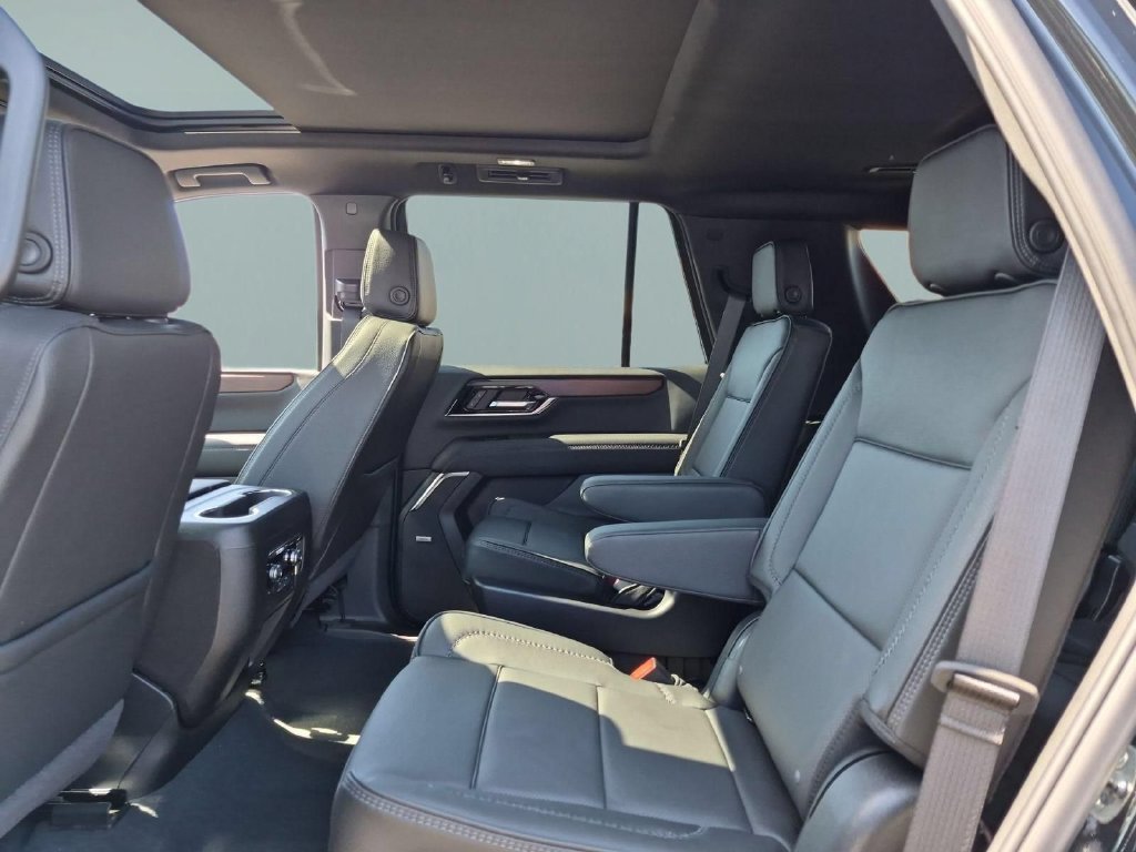 New 2027 GMC Yukon Denali w/ Sun & Power Step Package AWD/4WD image 25