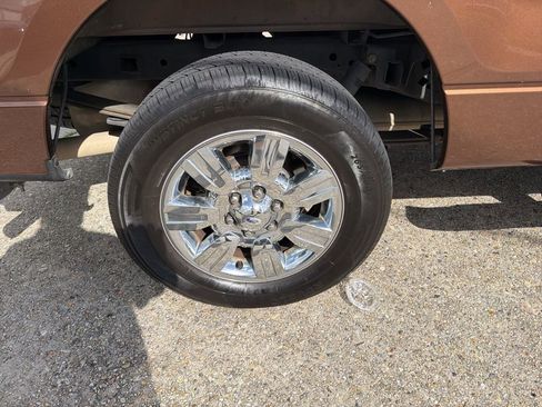 Used 2011 Ford F150 XLT w/ XLT Chrome Pkg image 20