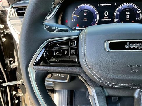 New 2025 Jeep Grand Cherokee Overland image 18