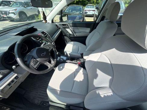 Used 2018 Subaru Forester 2.5i w/ Alloy Wheel Package AWD/4WD image 16