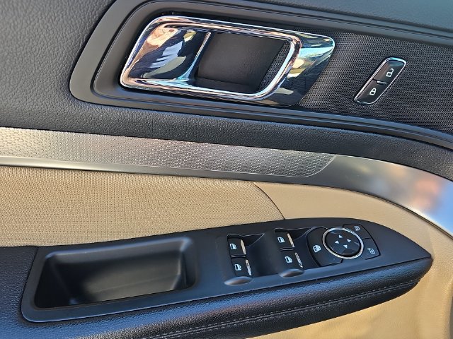Used 2016 Ford Explorer FWD image 38