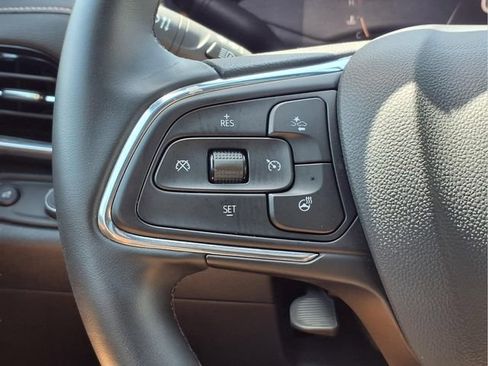 Used 2025 Buick Envista Avenir FWD image 12