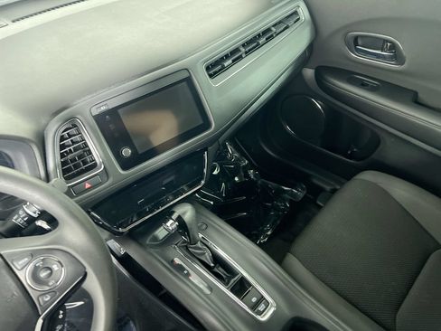 Used 2021 Honda HR-V EX image 23