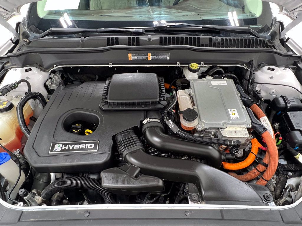 Used 2018 Ford Fusion Platinum FWD image 30