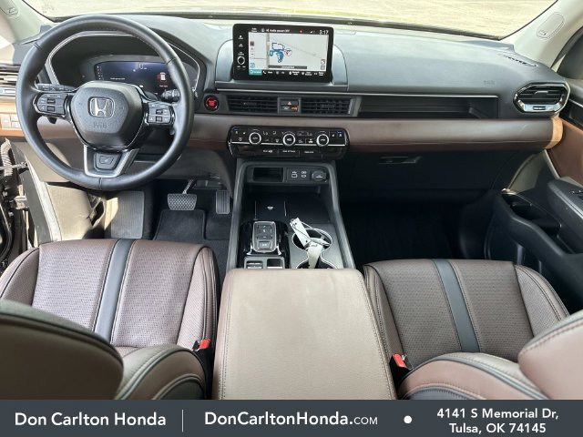 Used 2025 Honda Pilot Elite image 19