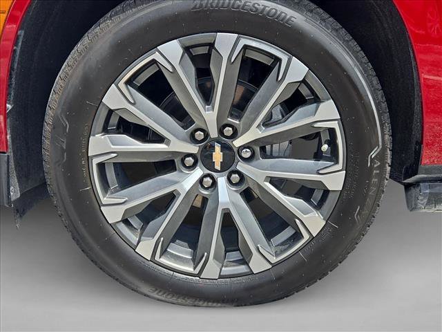 Certified 2026 Chevrolet Suburban High Country RWD image 24