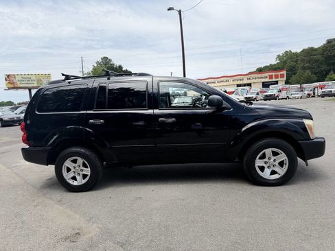 Used 2005 Dodge Durango SLT w/ Interior Convenience Group AWD/4WD image 4