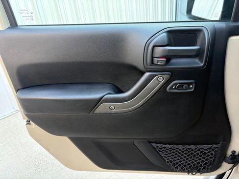 Used 2016 Jeep Wrangler Sport image 11
