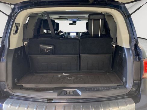 Used 2016 INFINITI QX80 4WD w/ 22" Wheel Package image 41