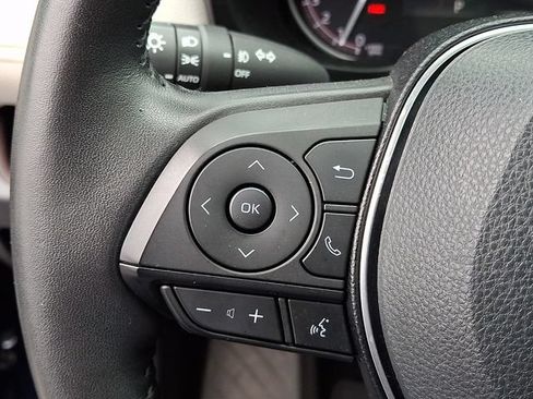 Used 2019 Toyota RAV4 Limited AWD/4WD image 18