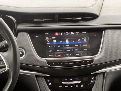 Used 2018 Cadillac XT5 Premium Luxury image 15