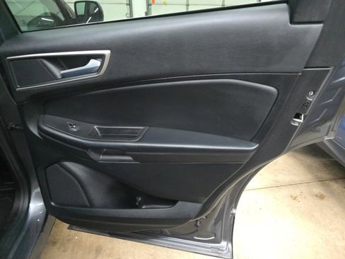 Used 2022 Ford Edge SEL w/ Convenience Package image 7