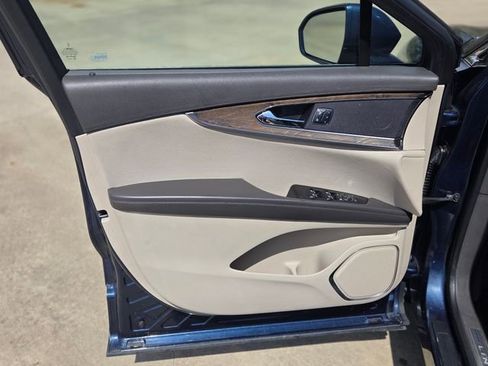 Used 2017 Lincoln MKX Reserve w/ Driver Assistance Package image 22