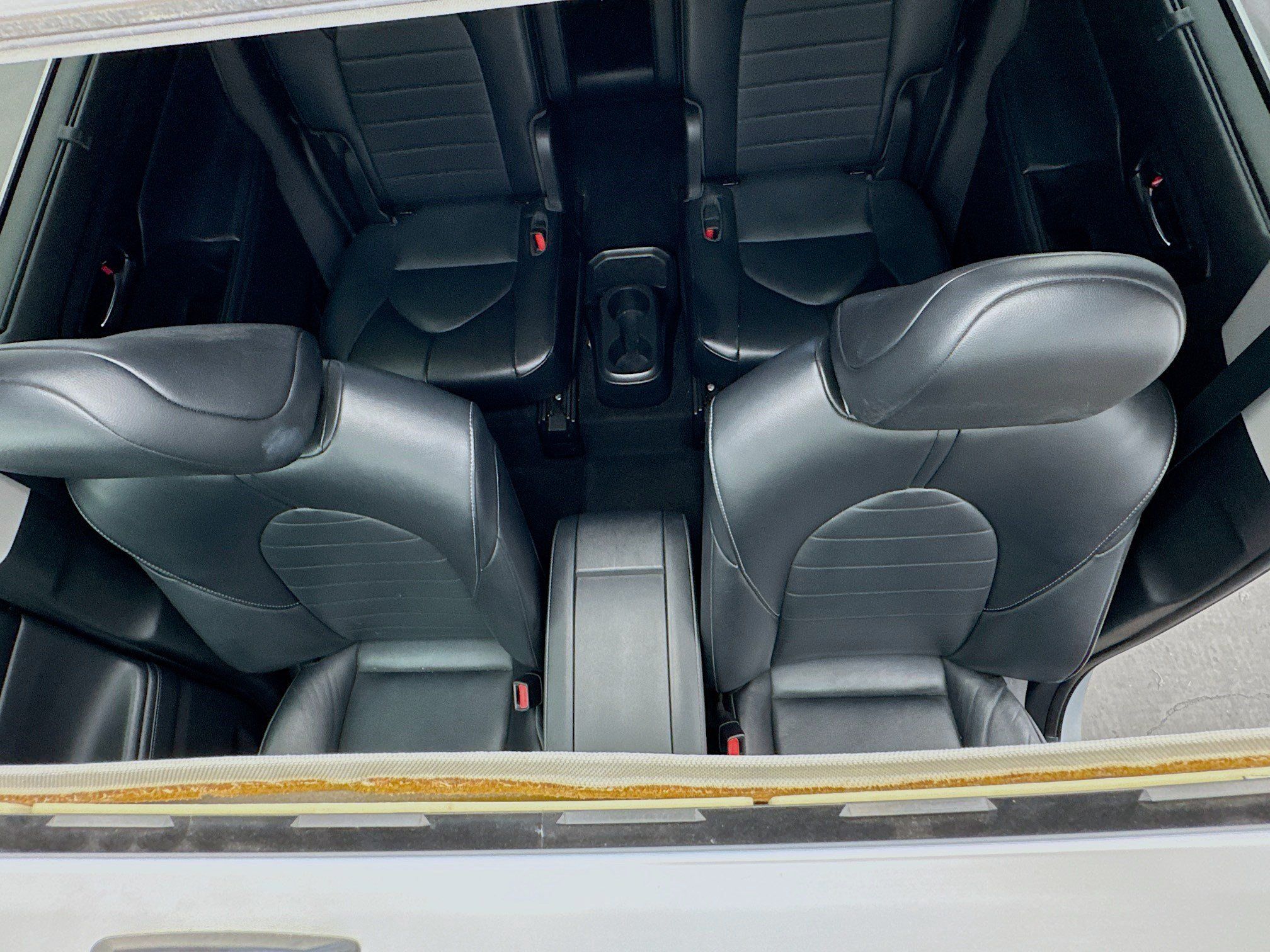 Used 2022 Toyota Highlander XLE FWD image 14
