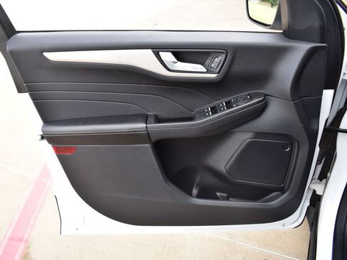 Used 2022 Ford Escape SEL AWD/4WD image 13