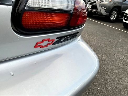 Used 1997 Chevrolet Camaro Z28 w/ Preferred Equipment Group 2 image 18