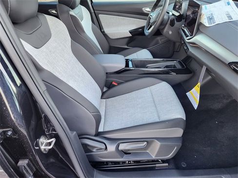 New 2026 Volkswagen ID.4 Pro image 12