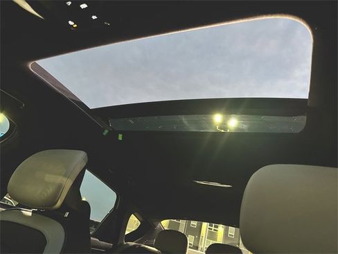 Used 2025 Kia K4 GT-Line Turbo image 19