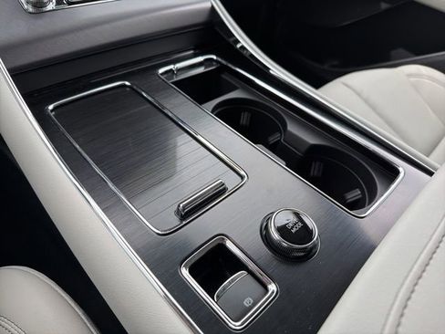 New 2026 Lincoln Aviator AWD image 20