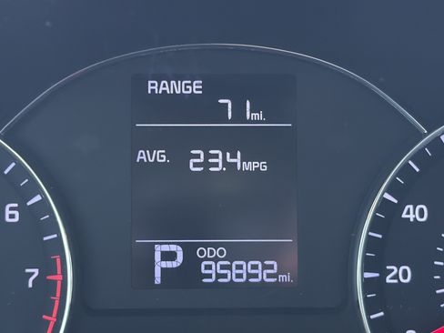 Used 2016 Kia Forte LX FWD image 2