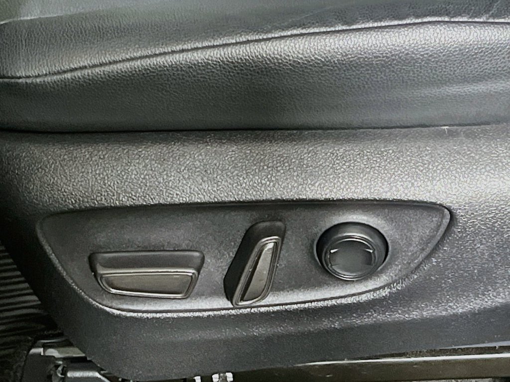 Used 2024 Toyota Grand Highlander FWD image 15