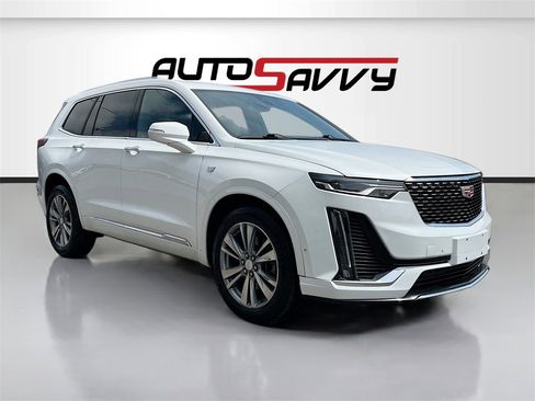 Used 2022 Cadillac XT6 Premium Luxury image 1