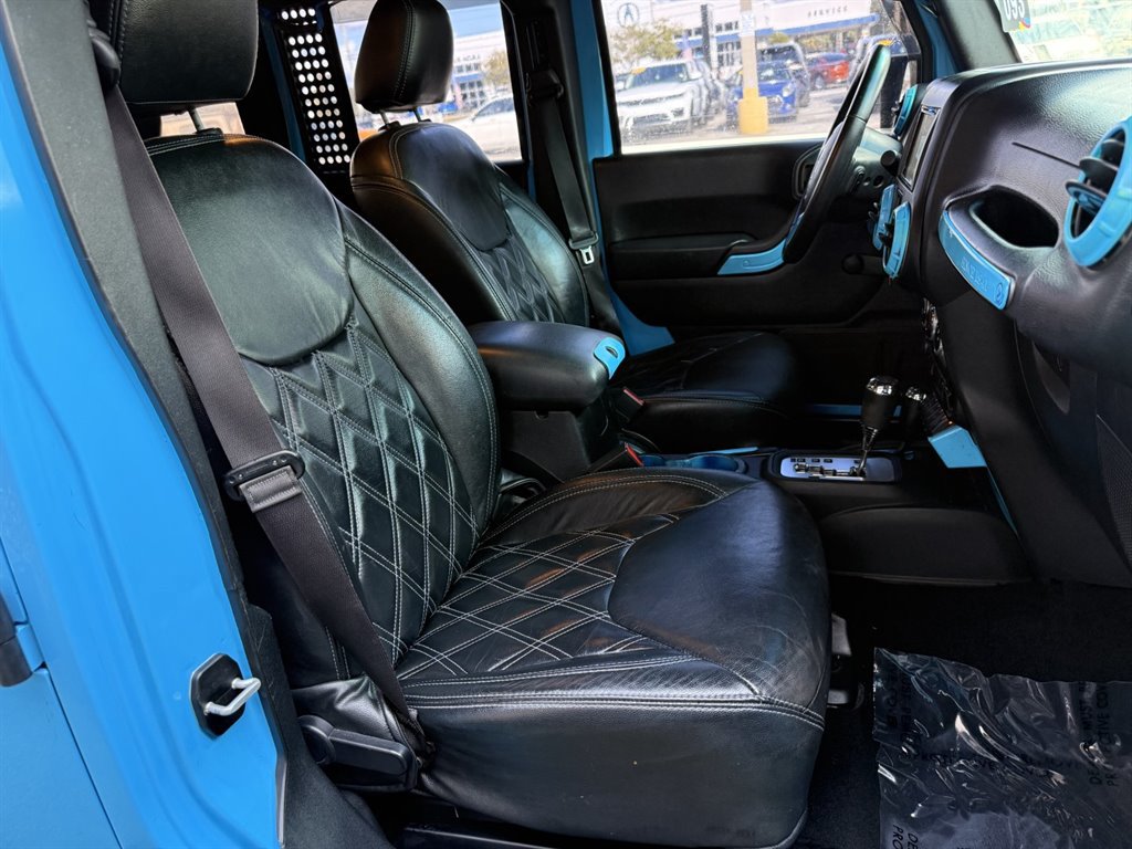 Used 2017 Jeep Wrangler Unlimited Sport w/ Max Tow Package AWD/4WD image 15