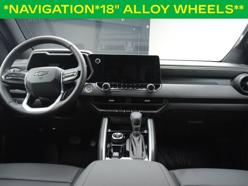 Used 2026 Chevrolet Colorado Trail Boss AWD/4WD image 4