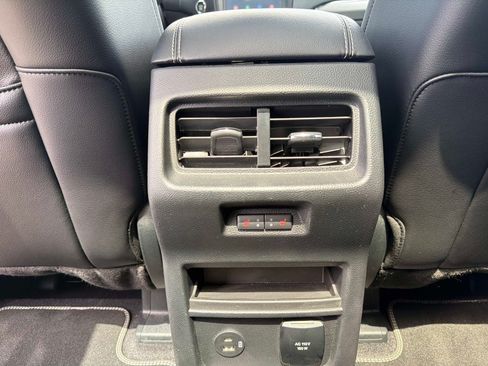 Used 2022 Ford Edge ST w/ Equipment Group 401A AWD/4WD image 32