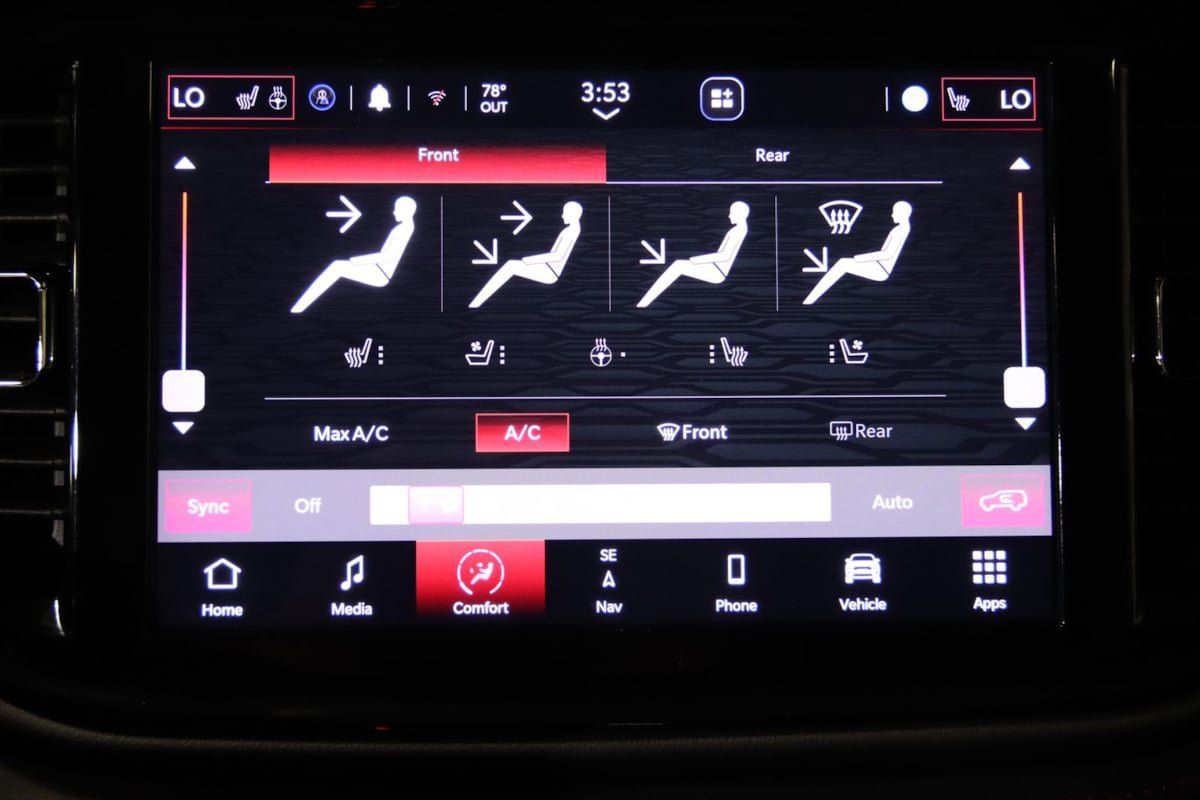 Used 2025 Dodge Durango GT AWD/4WD image 47