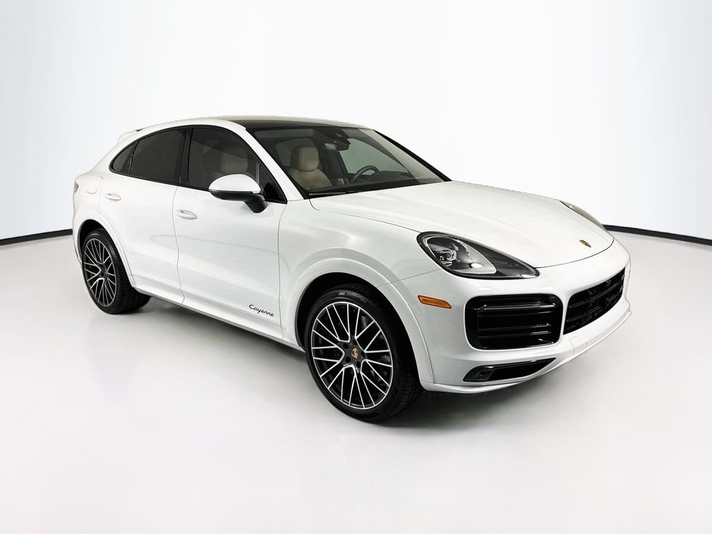 Used 2023 Porsche Cayenne Coupe AWD/4WD image 3